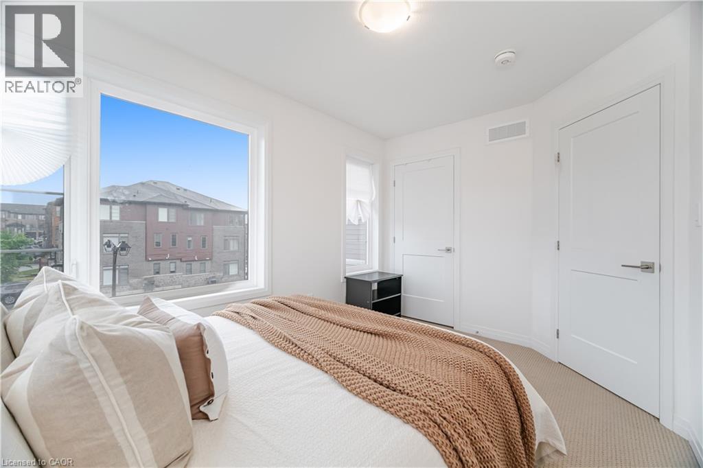 Photo 40 of 30 Times Square Boulevard Unit 69, Stoney Creek ON