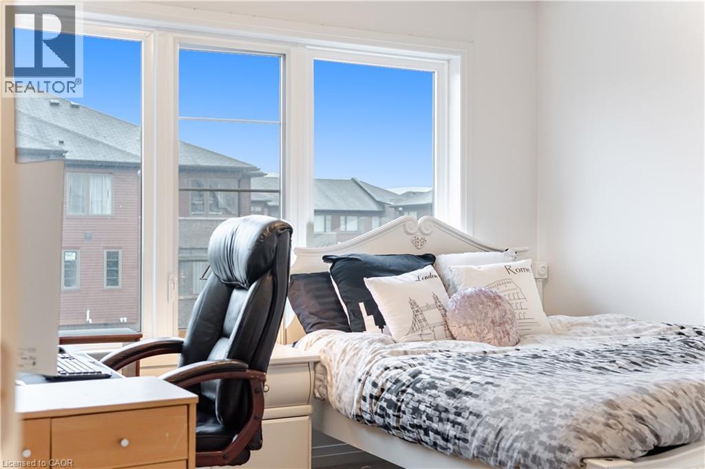 Photo 42 of 30 Times Square Boulevard Unit 69, Stoney Creek ON