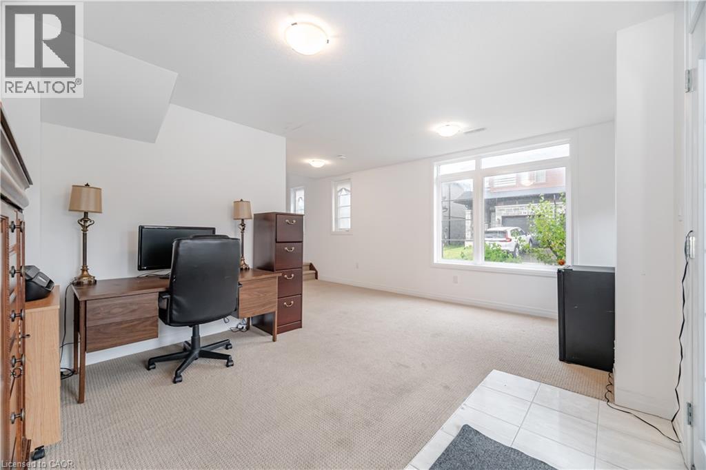 Photo 5 of 30 Times Square Boulevard Unit 69, Stoney Creek ON