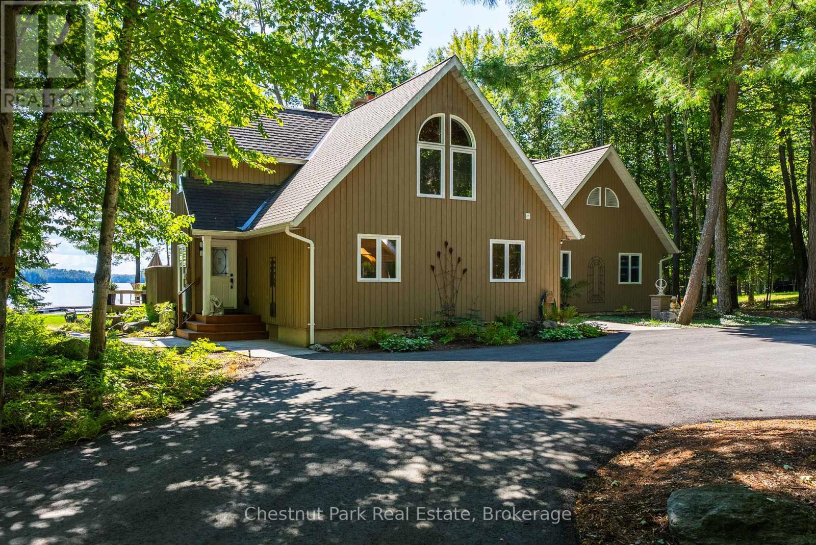 Photo 3 of 1166 2 Morinus Road, Muskoka Lakes ON
