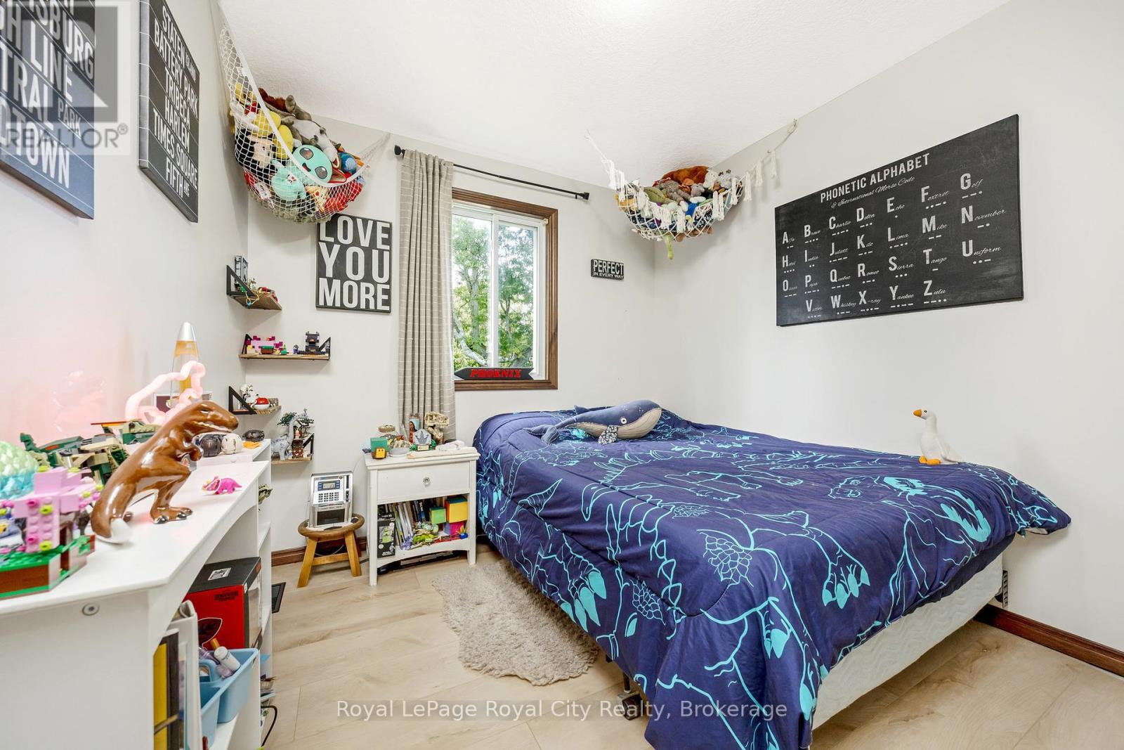 Photo 19 of 151 Queen Street, Guelph Eramosa ON