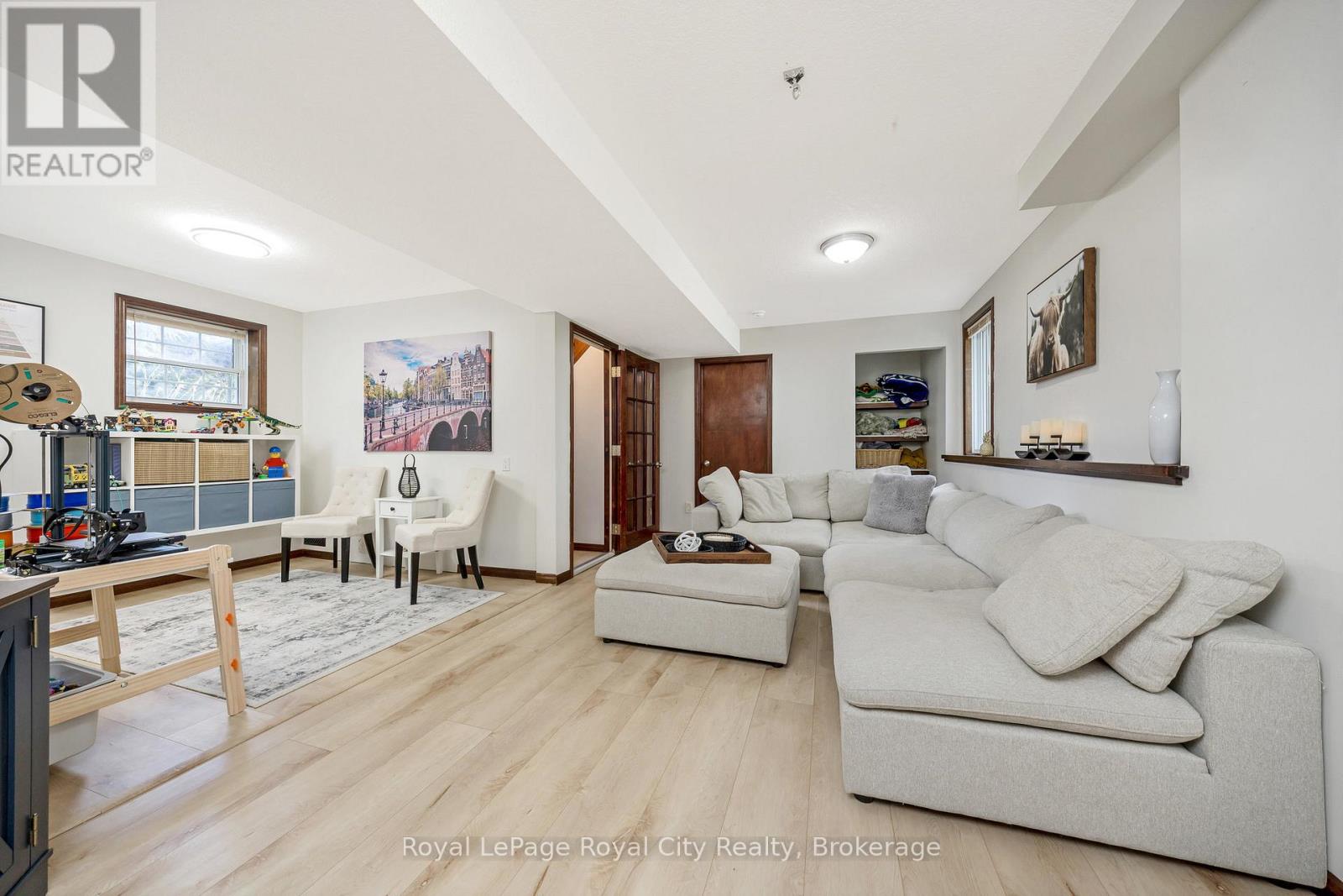 Photo 21 of 151 Queen Street, Guelph Eramosa ON