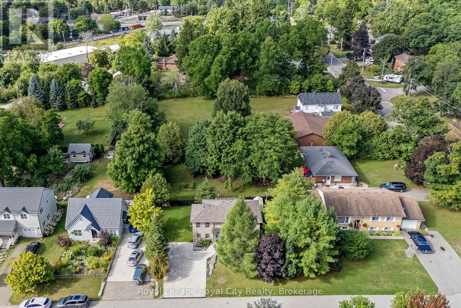 Photo 36 of 151 Queen Street, Guelph Eramosa ON