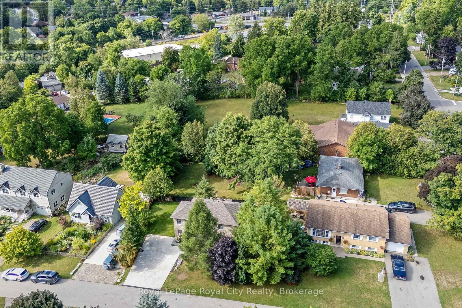Photo 37 of 151 Queen Street, Guelph Eramosa ON