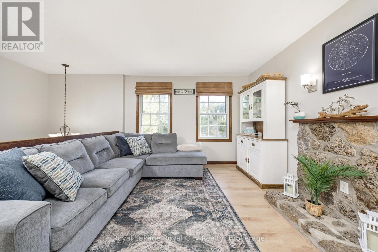 Photo 9 of 151 Queen Street, Guelph Eramosa ON