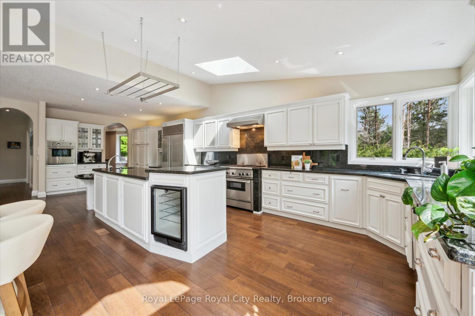 Photo 13 of 159 Carter Road, Puslinch ON