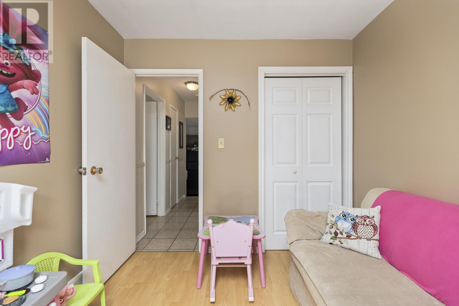 Photo 14 of 22 Hillside Dr, Sault Ste Marie ON