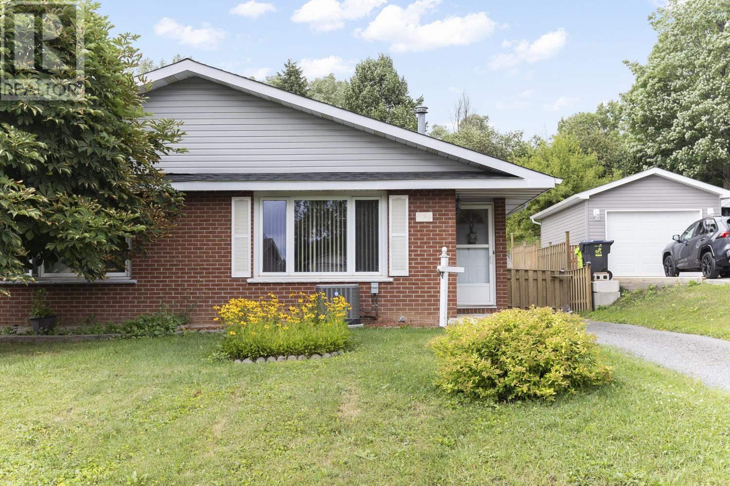 Photo 2 of 22 Hillside Dr, Sault Ste Marie ON
