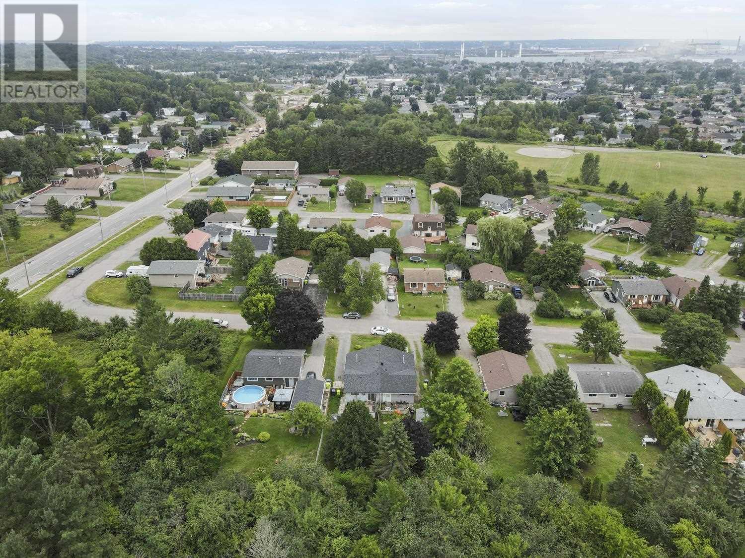 Photo 24 of 22 Hillside Dr, Sault Ste Marie ON