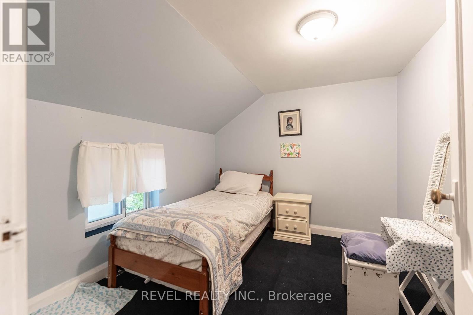 Photo 22 of 11 Elmwood Avenue, St Catharines ON