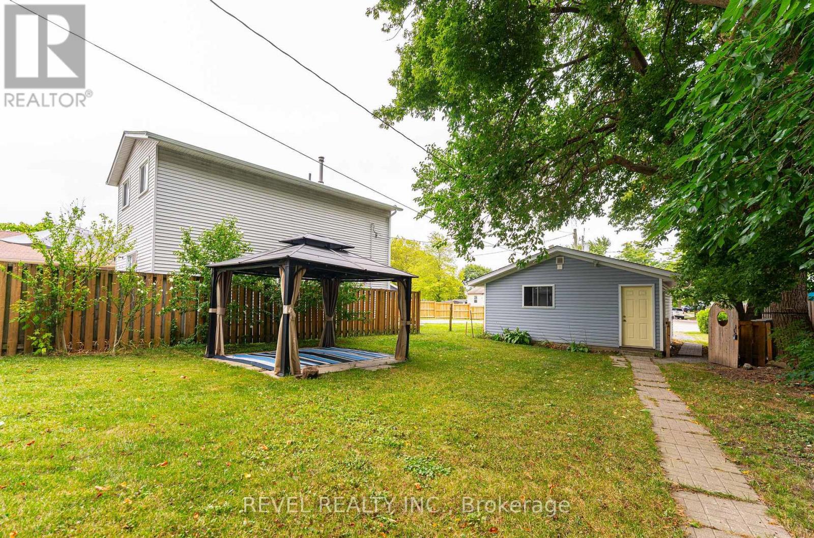 Photo 29 of 11 Elmwood Avenue, St Catharines ON
