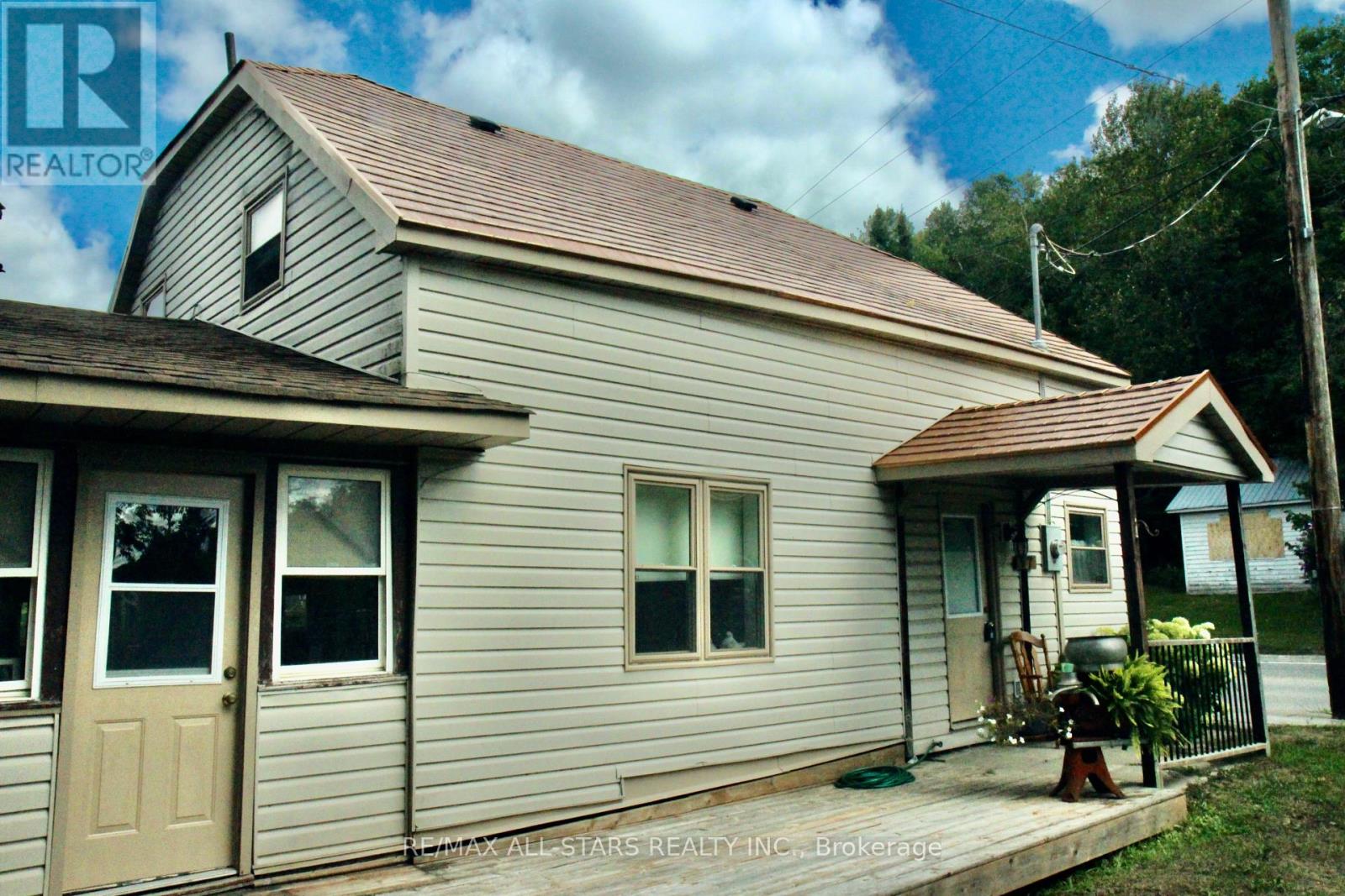 Photo 2 of 77 Bobcaygeon Road, Minden Hills ON