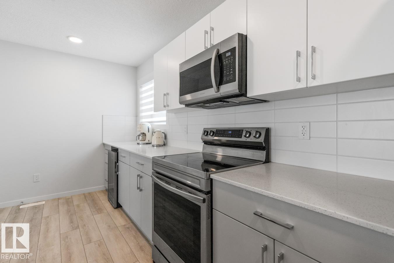 Photo 11 of 51 850 Secord Bv Nw, Edmonton AB