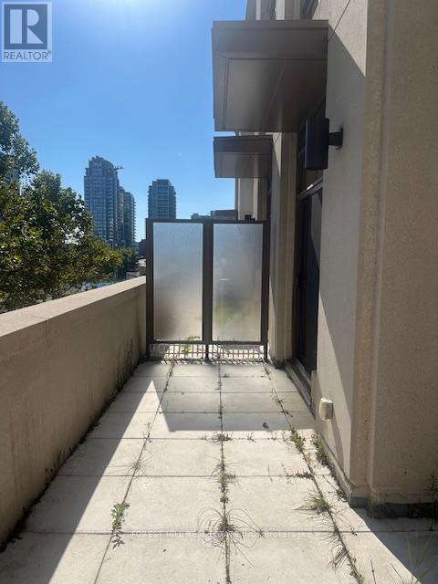 Photo 27 of Th 9 310 Tweedsmuir Avenue, Toronto ON