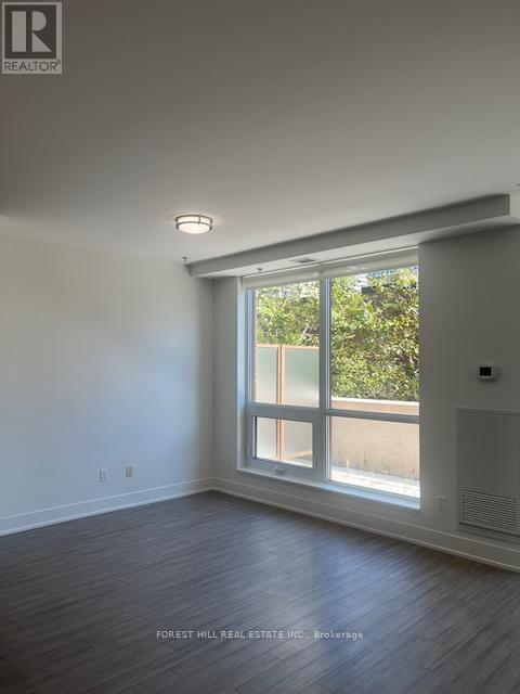 Photo 9 of Th 9 310 Tweedsmuir Avenue, Toronto ON