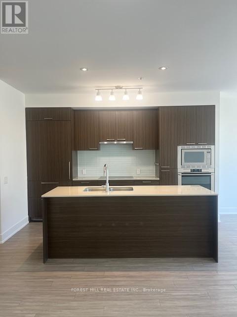 Photo 7 of Th 9 310 Tweedsmuir Avenue, Toronto ON