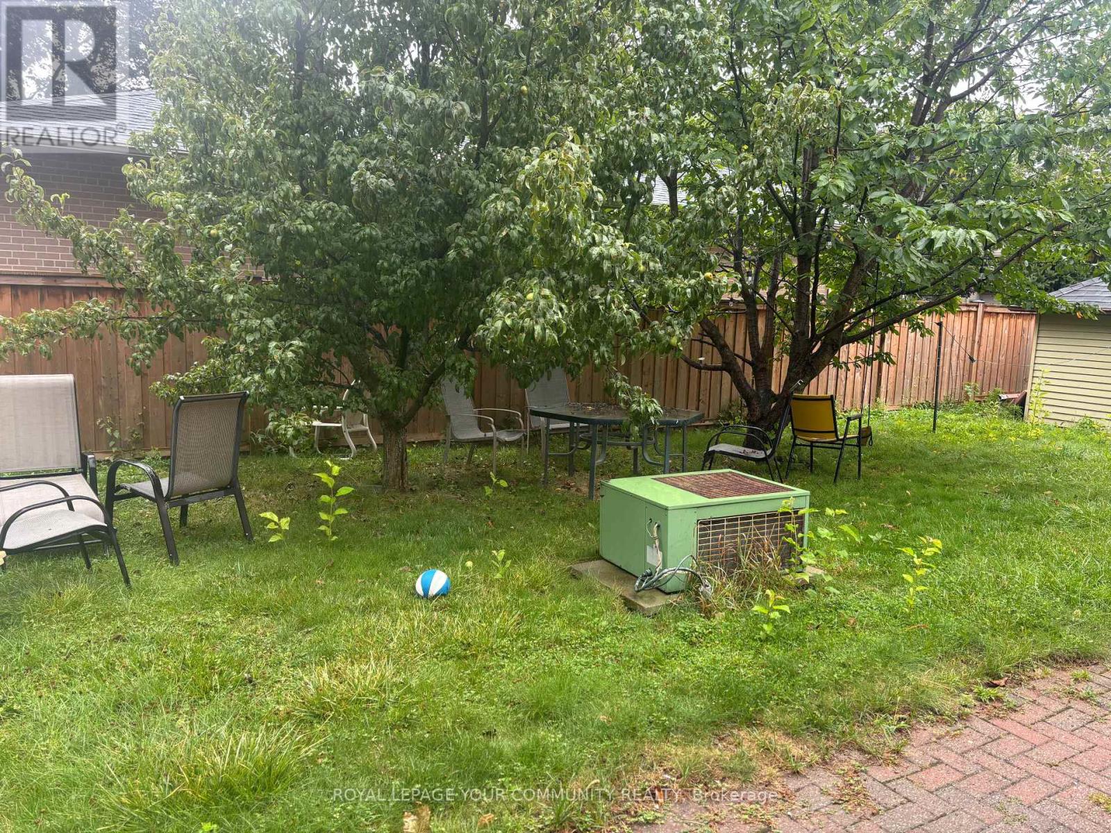 Photo 10 of 45 Netherford Road, Vaughan ON