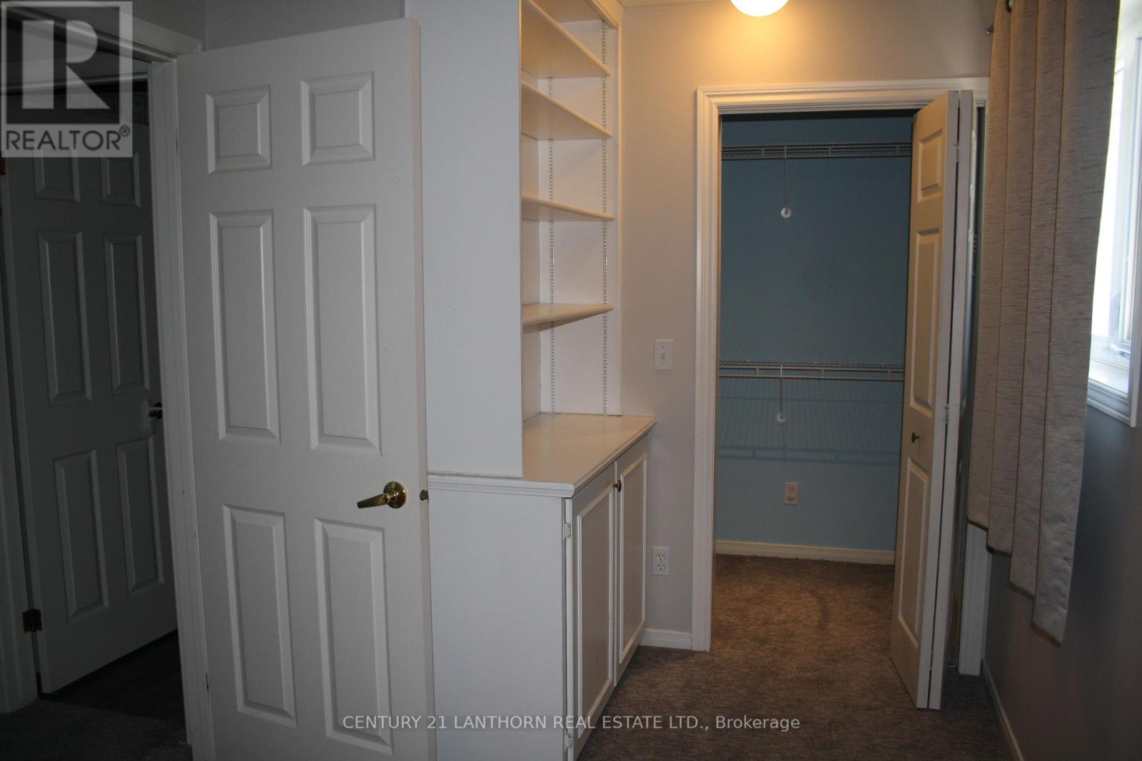 Photo 18 of 19 Pinegrove Court, Belleville ON
