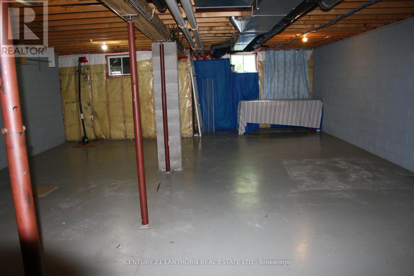Photo 23 of 19 Pinegrove Court, Belleville ON