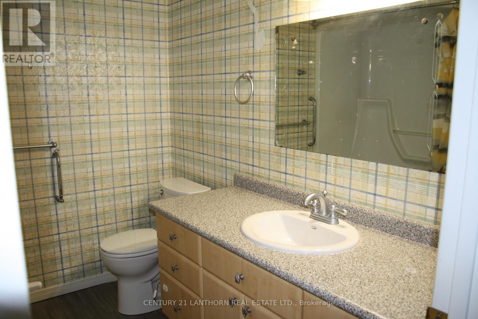 Photo 20 of 19 Pinegrove Court, Belleville ON