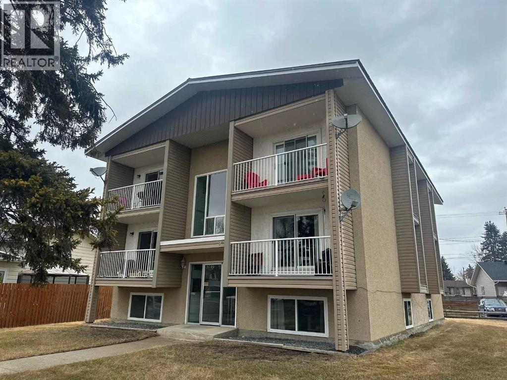 Photo 1 of 1 6 5704 44 Avenue, Lacombe AB