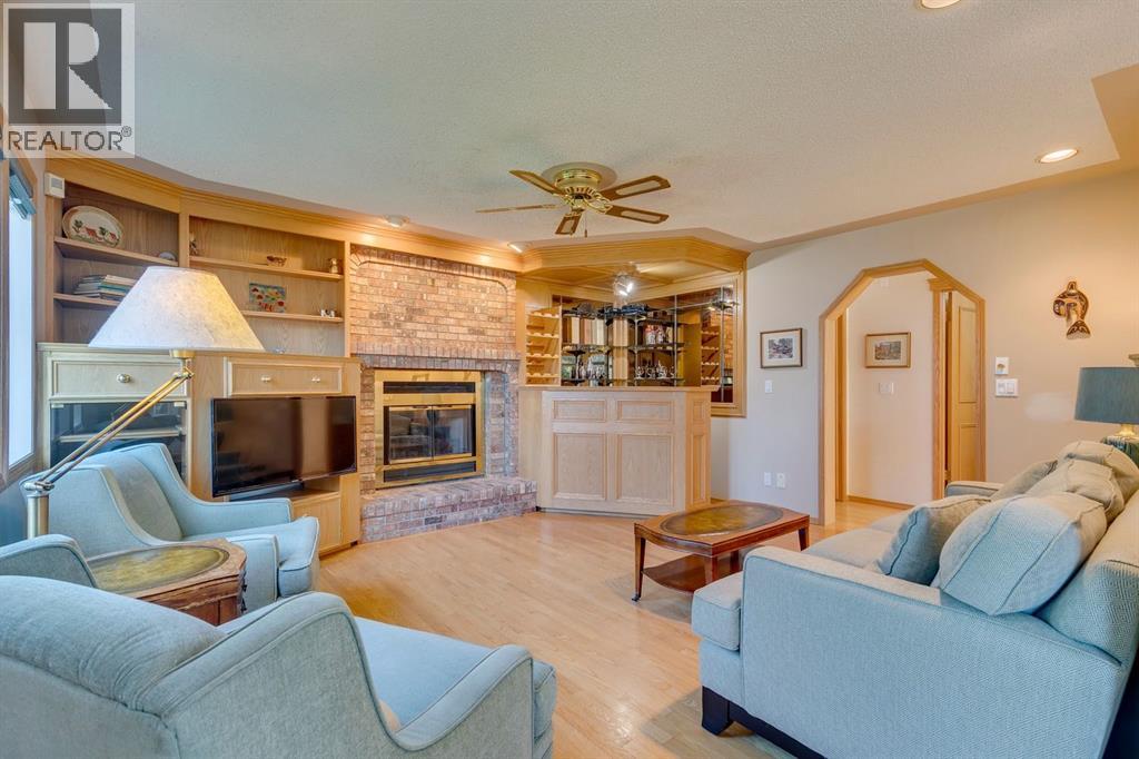 Single Family House for Sale in  Evergreen Hill SW Evergreen Calgary 