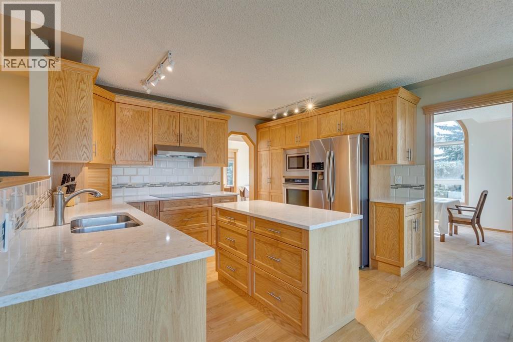 Single Family House for Sale in  Evergreen Hill SW Evergreen Calgary 