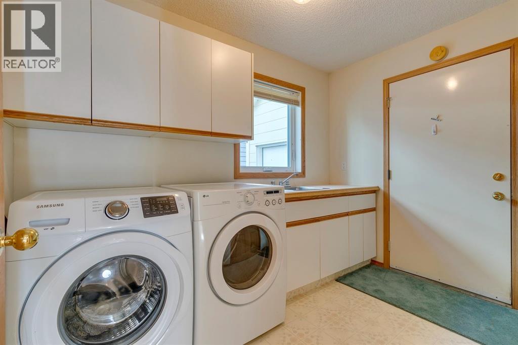 Single Family House for Sale in  Evergreen Hill SW Evergreen Calgary 