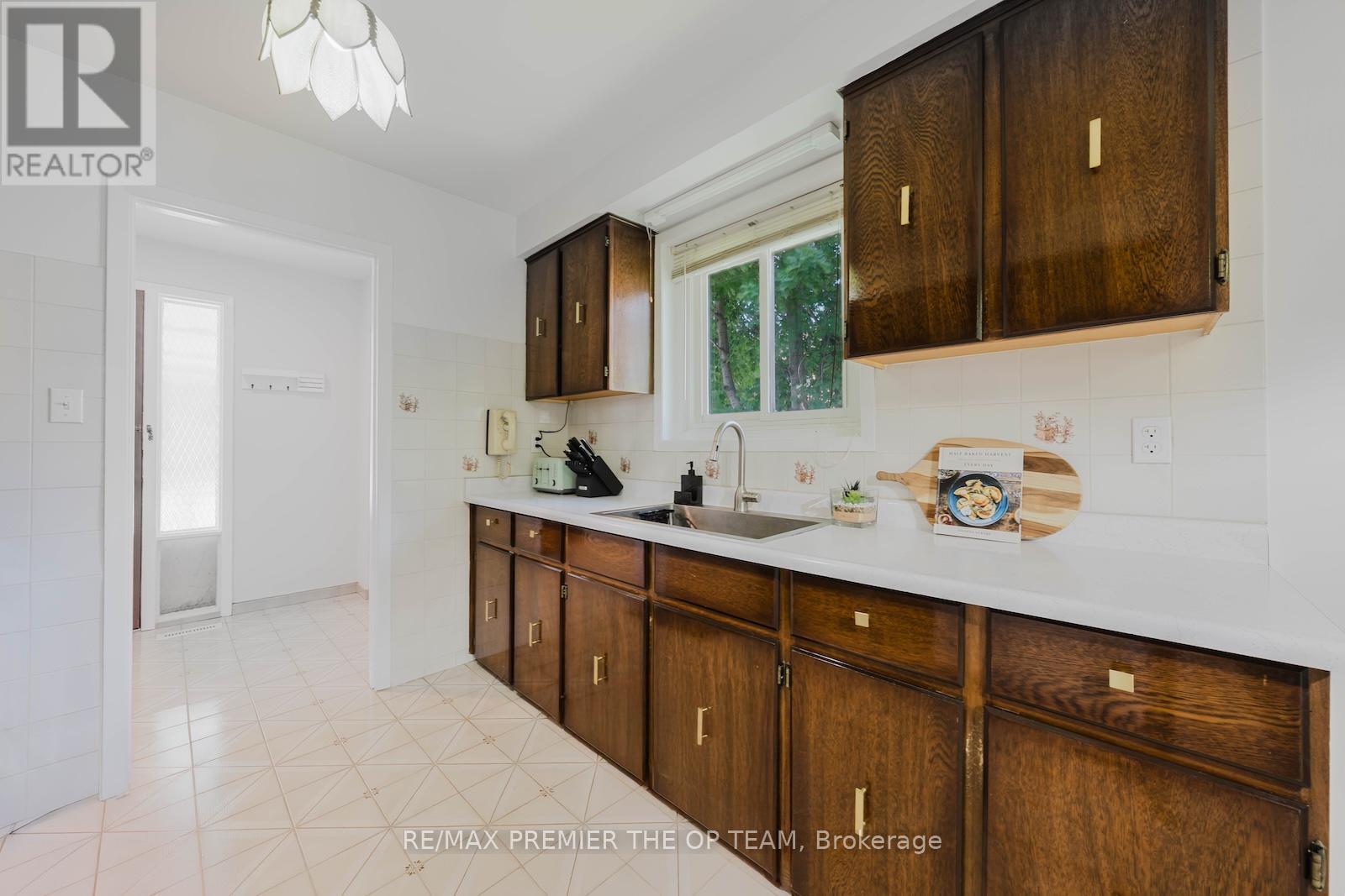 Photo 16 of 2939 Islington Avenue, Toronto ON