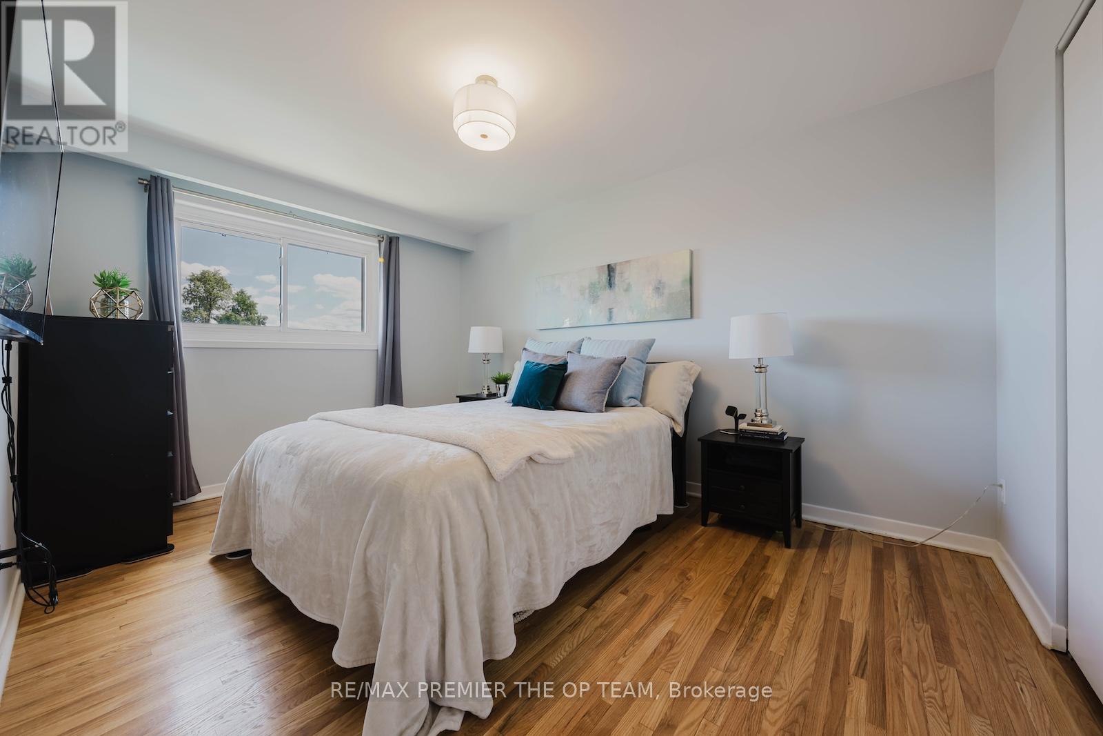 Photo 23 of 2939 Islington Avenue, Toronto ON