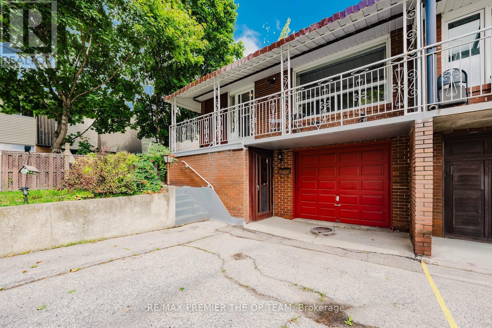 Photo 3 of 2939 Islington Avenue, Toronto ON