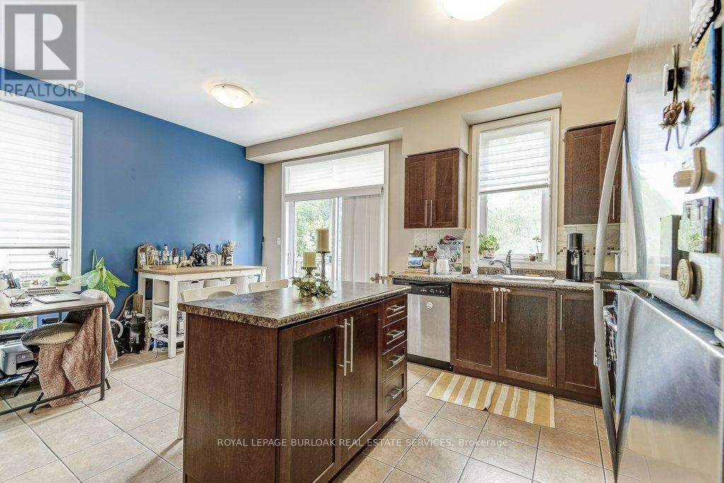 Photo 11 of 13 4165 Upper Middle Road, Burlington ON