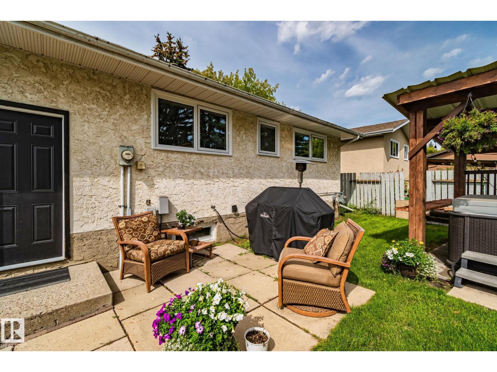 Photo 31 of 9501 98 A St, Morinville AB