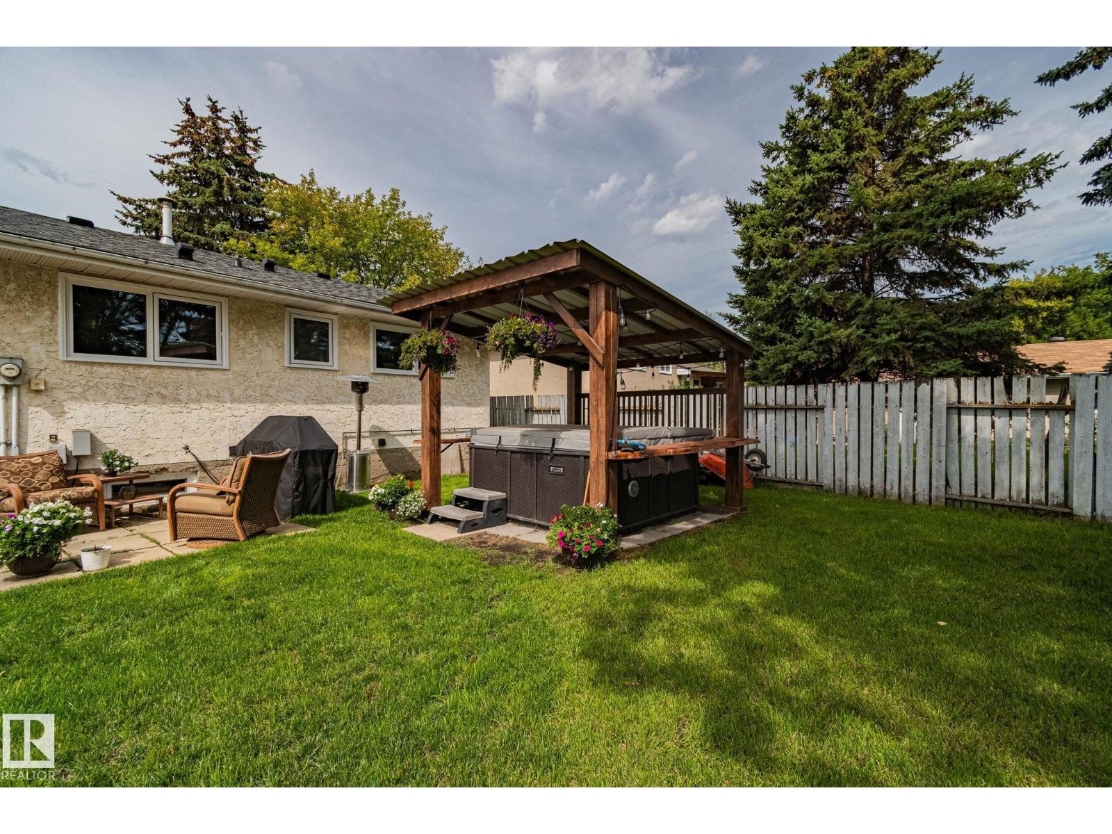 Photo 32 of 9501 98 A St, Morinville AB