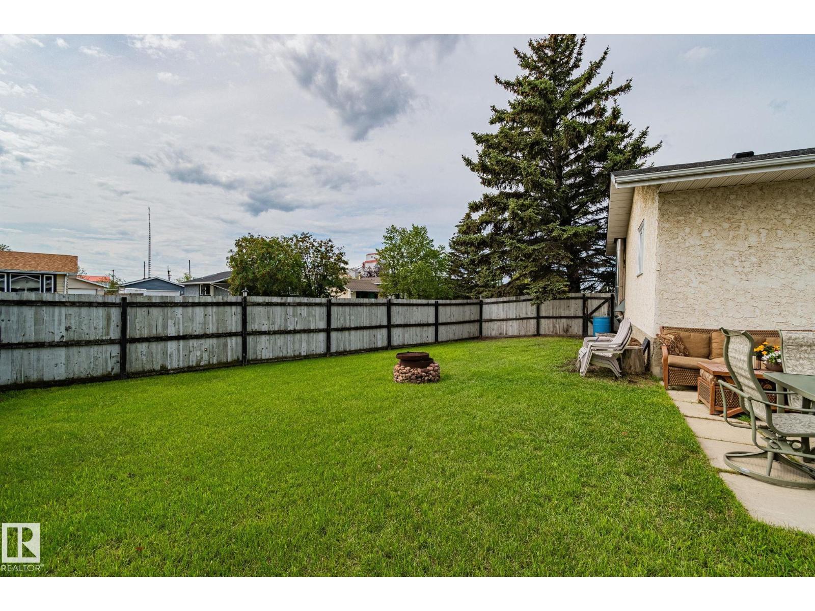 Photo 34 of 9501 98 A St, Morinville AB