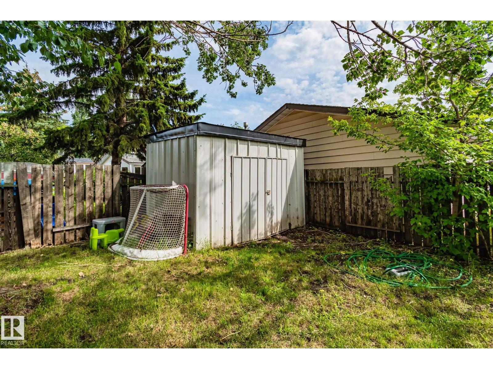 Photo 39 of 9501 98 A St, Morinville AB