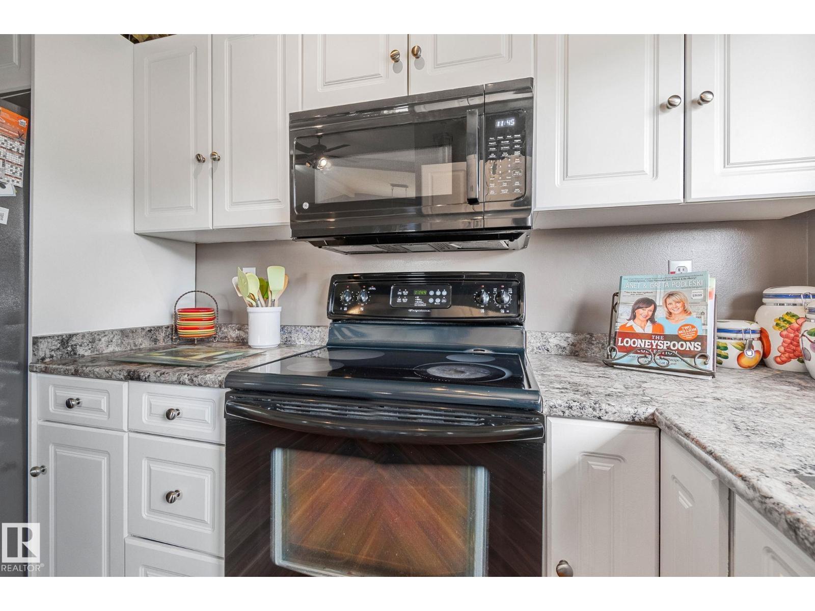 Photo 9 of 9501 98 A St, Morinville AB