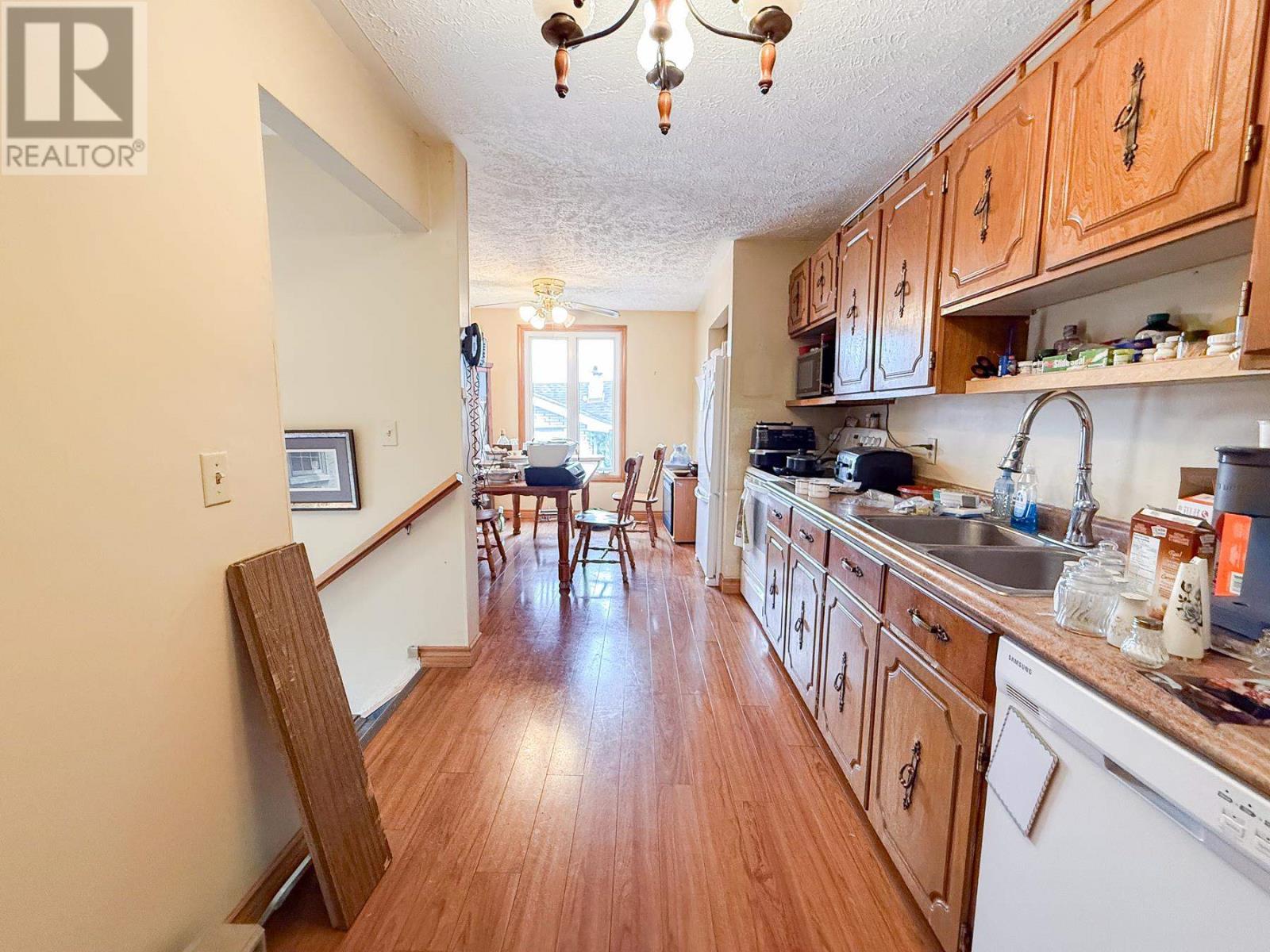 Photo 10 of 325 Sussex Rd, Sault Ste Marie ON