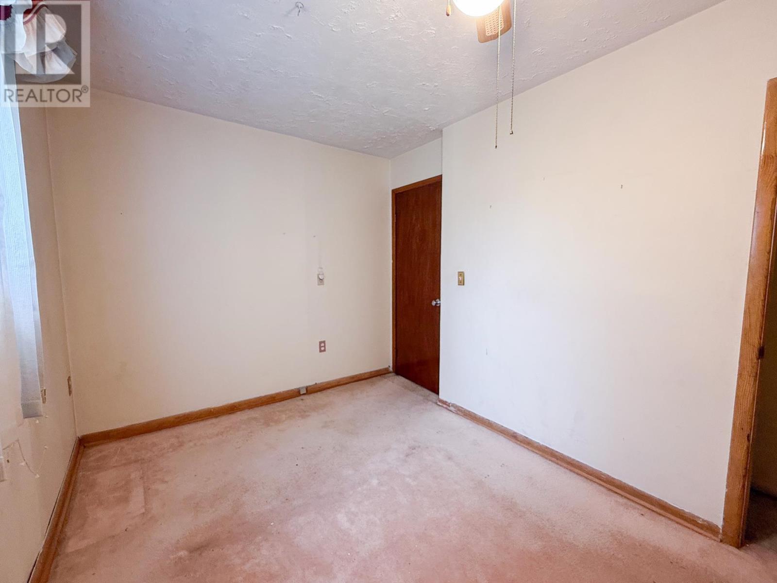 Photo 19 of 325 Sussex Rd, Sault Ste Marie ON