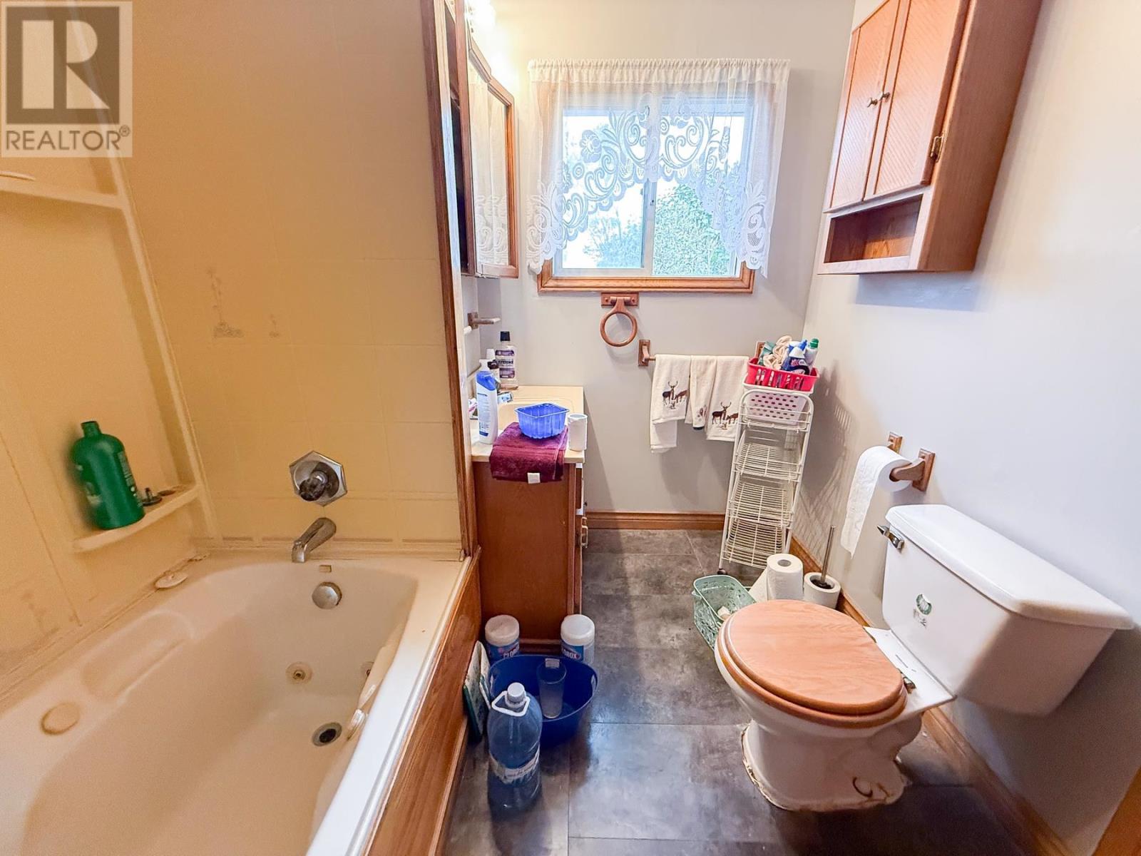 Photo 23 of 325 Sussex Rd, Sault Ste Marie ON
