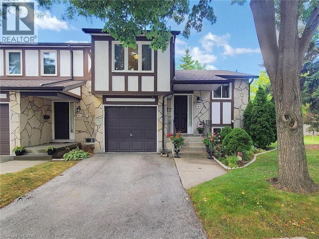 Photo 1 of 2200 Glenwood School Drive Unit 48, Burlington ON