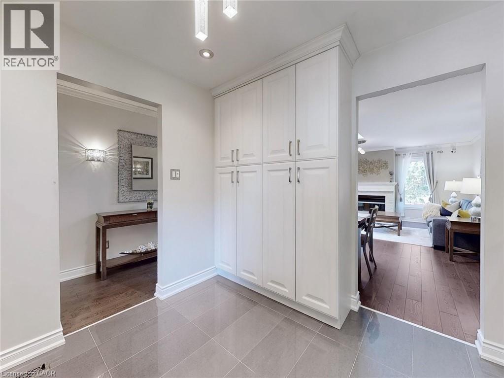 Photo 15 of 2200 Glenwood School Drive Unit 48, Burlington ON