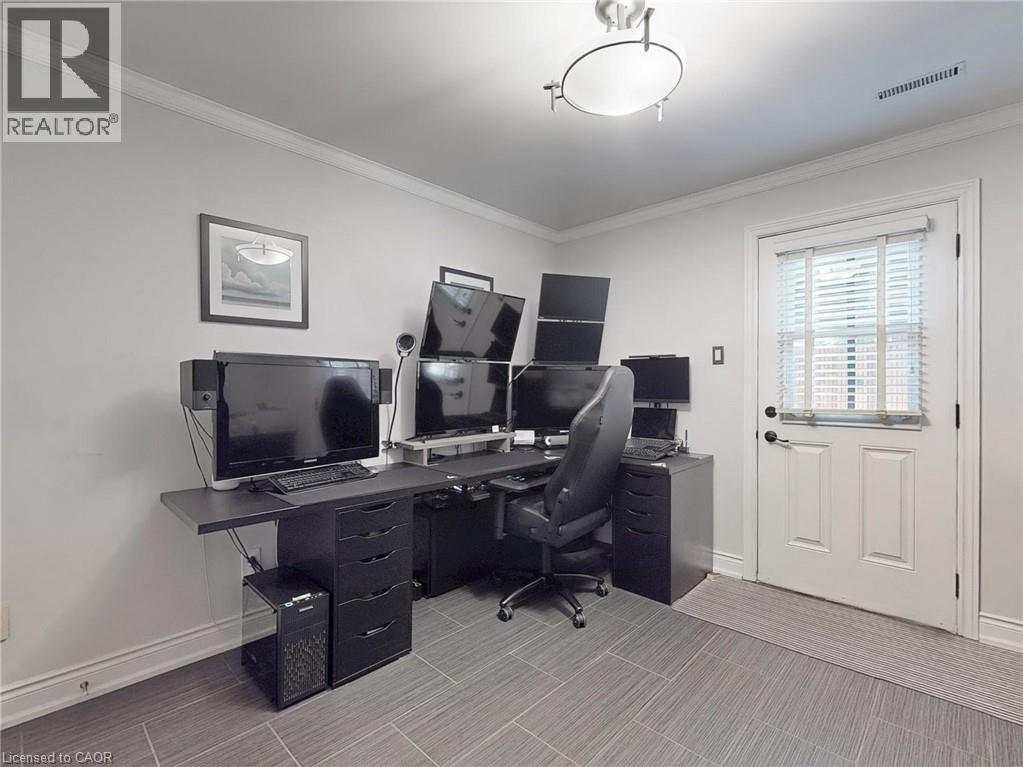 Photo 28 of 2200 Glenwood School Drive Unit 48, Burlington ON
