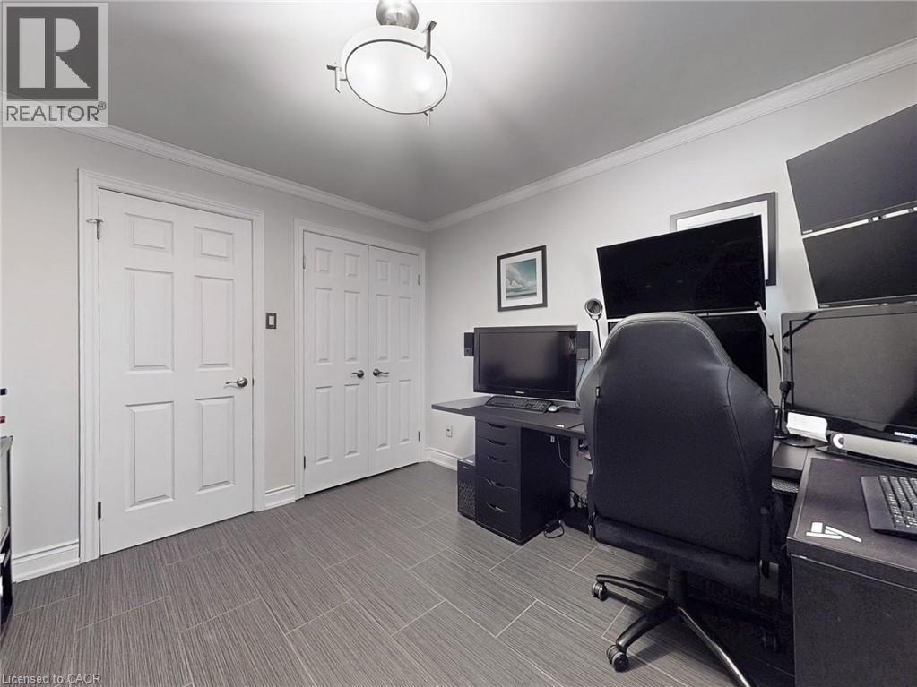Photo 30 of 2200 Glenwood School Drive Unit 48, Burlington ON