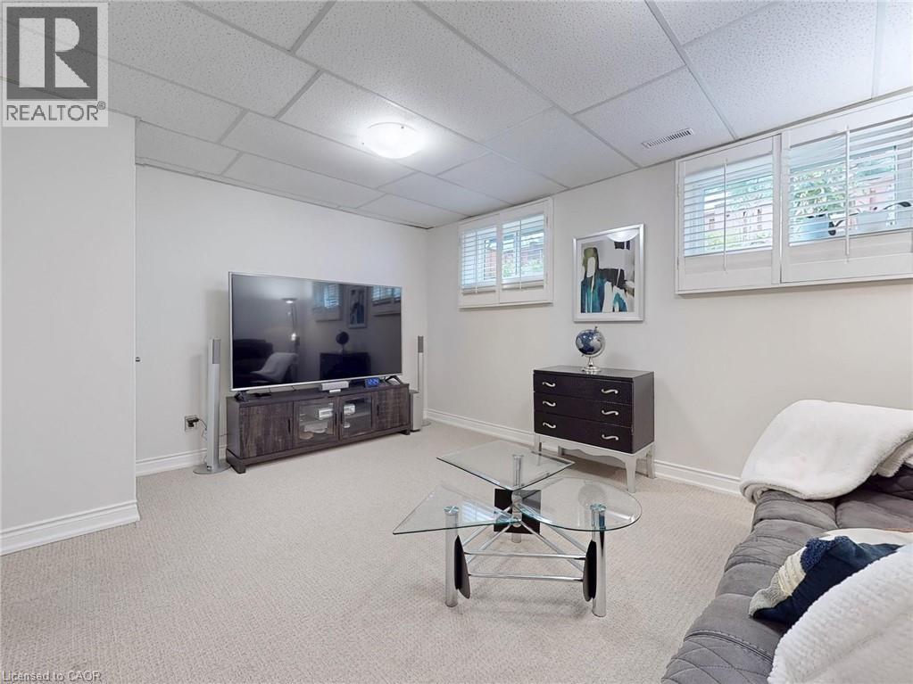 Photo 34 of 2200 Glenwood School Drive Unit 48, Burlington ON