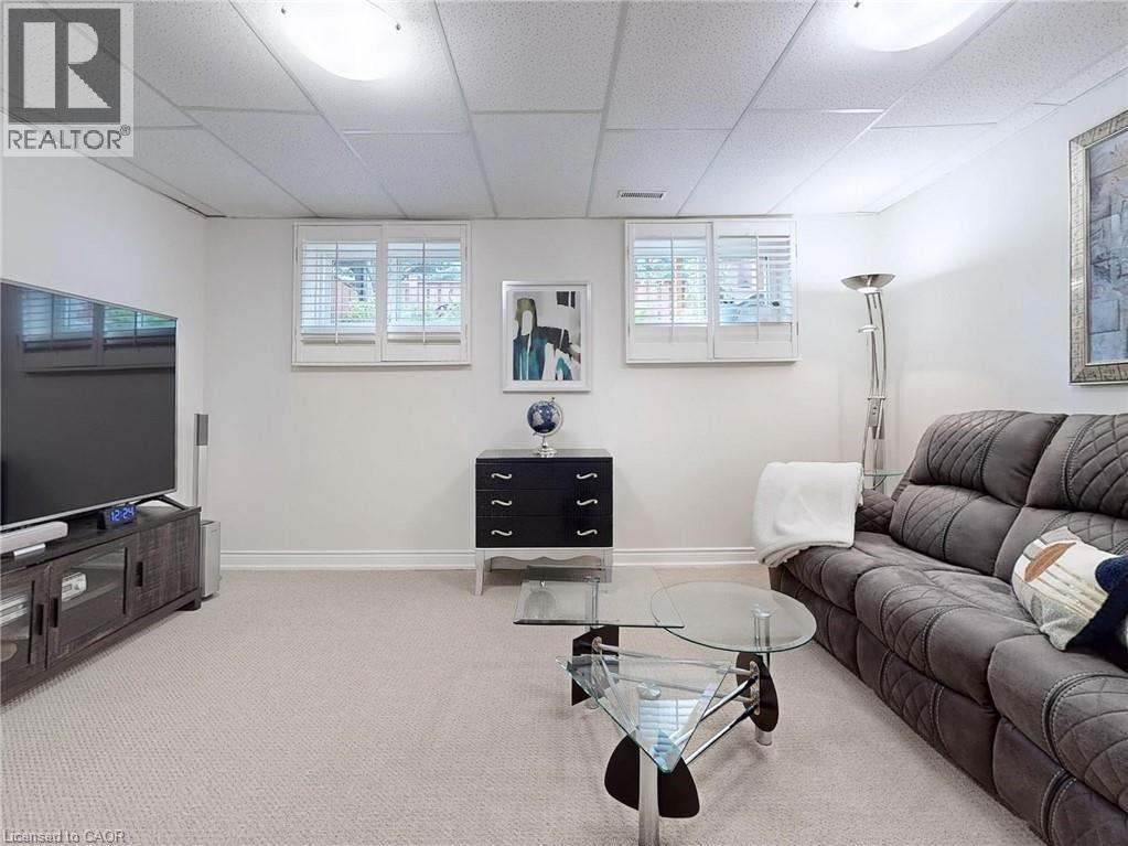 Photo 35 of 2200 Glenwood School Drive Unit 48, Burlington ON