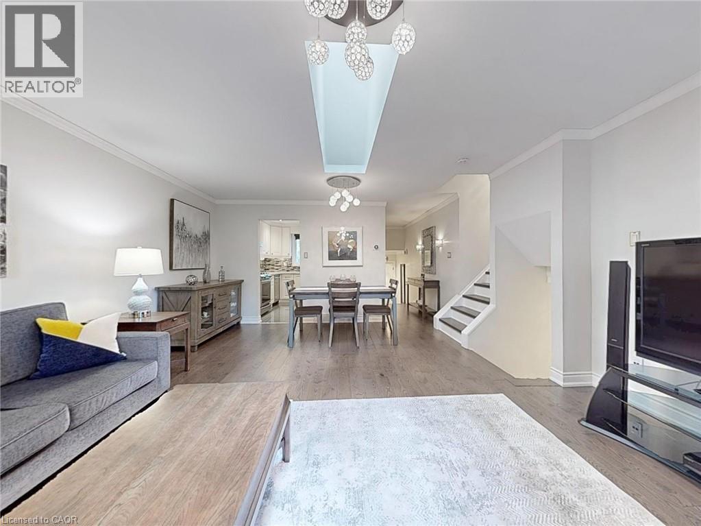 Photo 8 of 2200 Glenwood School Drive Unit 48, Burlington ON