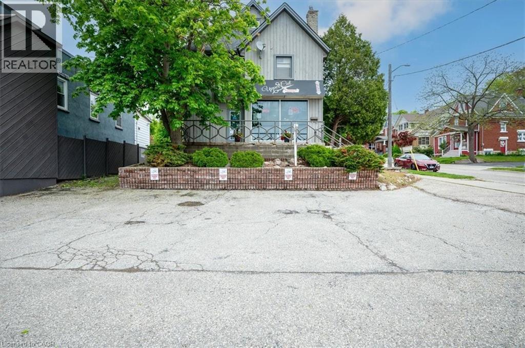 Photo 5 of 686 King Street E, Kitchener ON