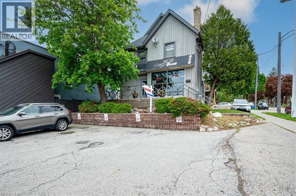 Photo 6 of 686 King Street E, Kitchener ON