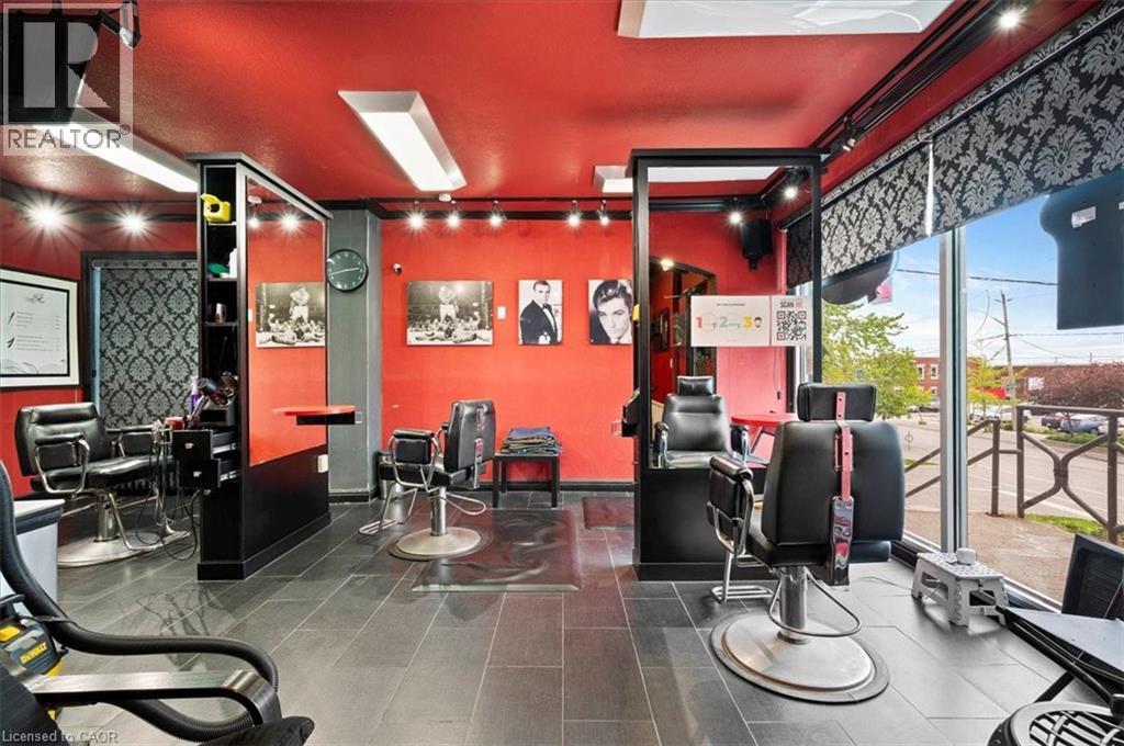 Photo 8 of 686 King Street E, Kitchener ON